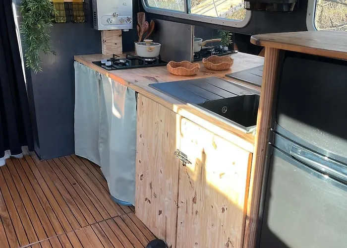 Bateau-hôtel Bull' Expérience *