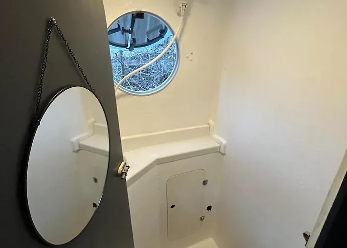 Bateau-hôtel Bull' Expérience