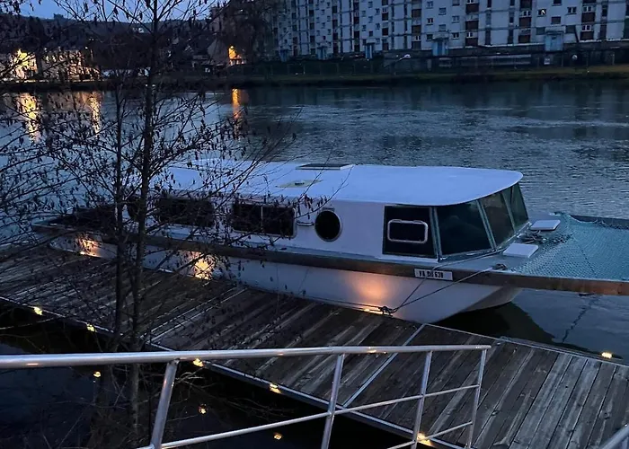 Bateau-hôtel Bull' Expérience Braux (Ardennes)